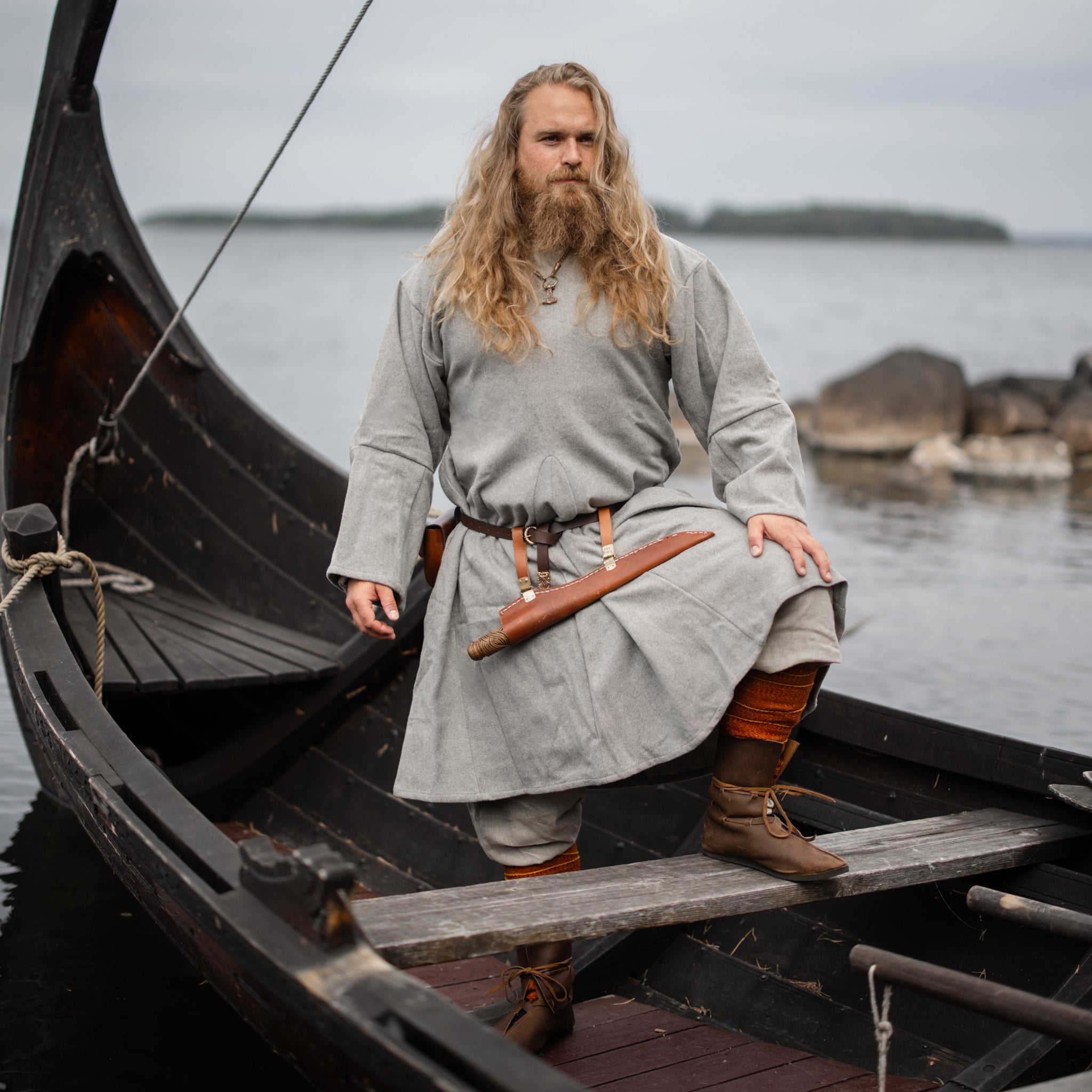 Viking Wool Tunic, Kragelund, Grey – Grimfrost