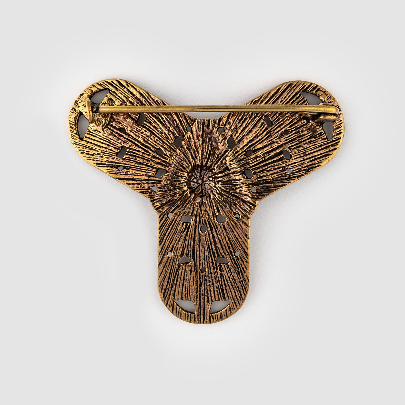 Threefoil Brooch, Bronze