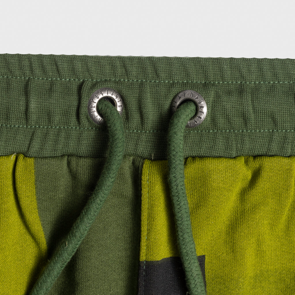 Premium Sweatshorts, Grimfrost, M90 Green Camo