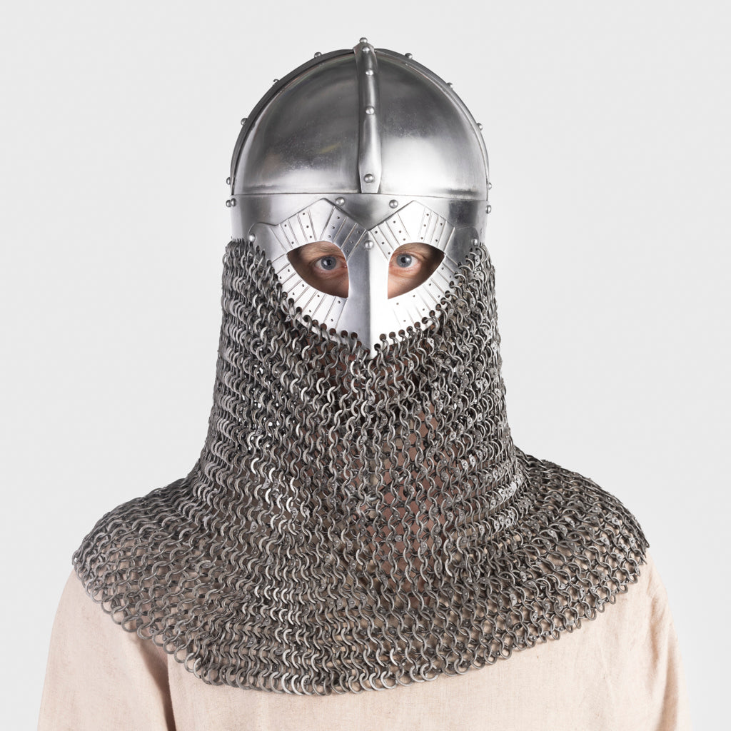 ヴァイキングヘルム 見つけられたヴァイキングのヘルメット全部。最初のやつはヤームの