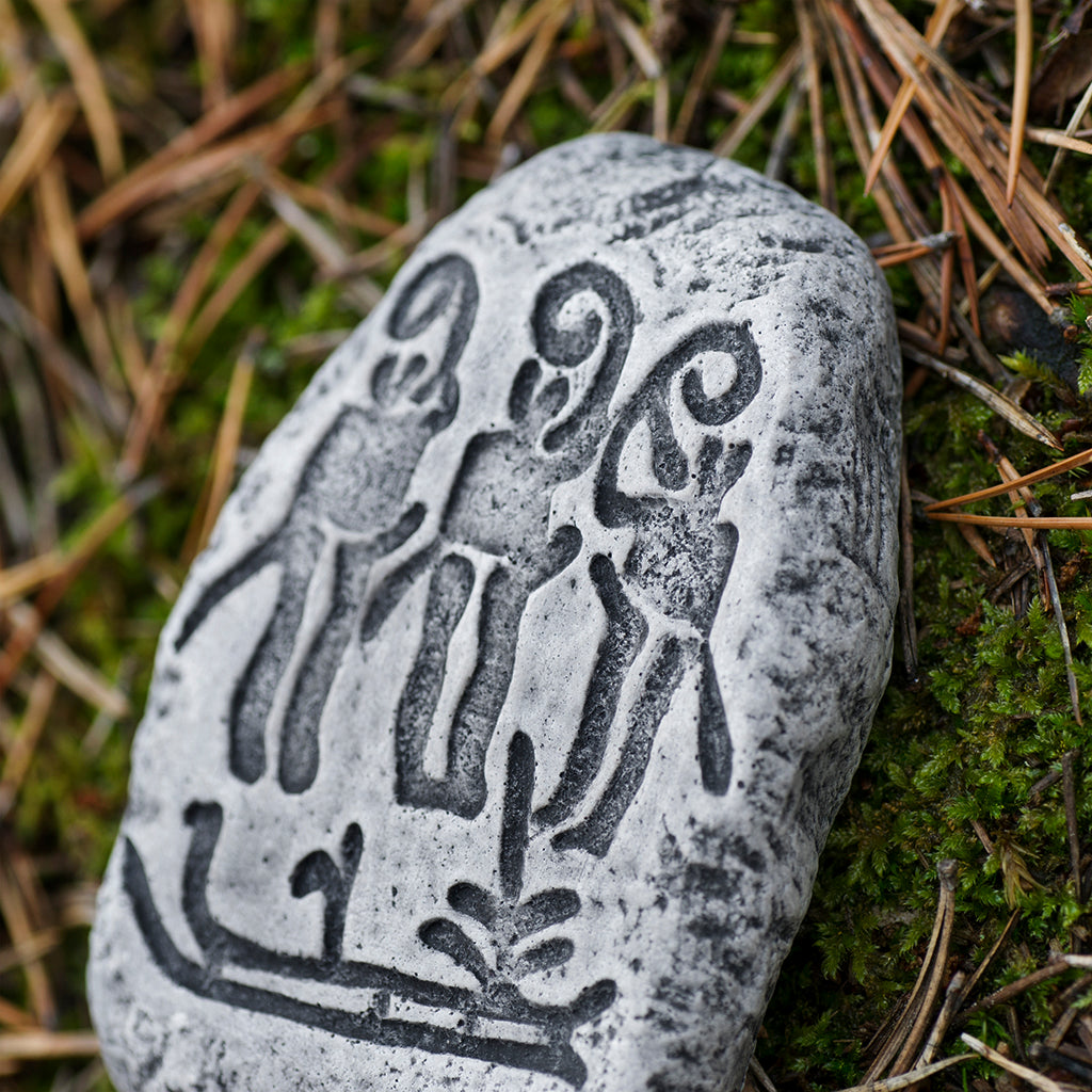 Runestones - Rock Engraving, Tanumshede - Grimfrost.com