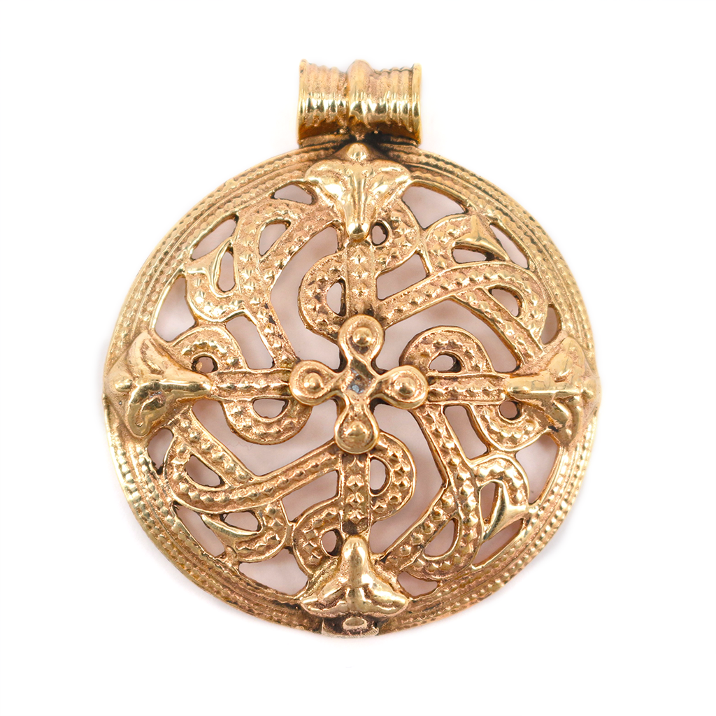 Pendants - Shield Amulet, Bronze - Grimfrost.com