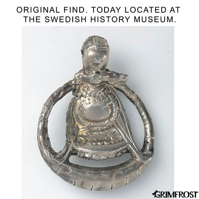 Pendants - Freyja Amulet, Bronze - Grimfrost.com