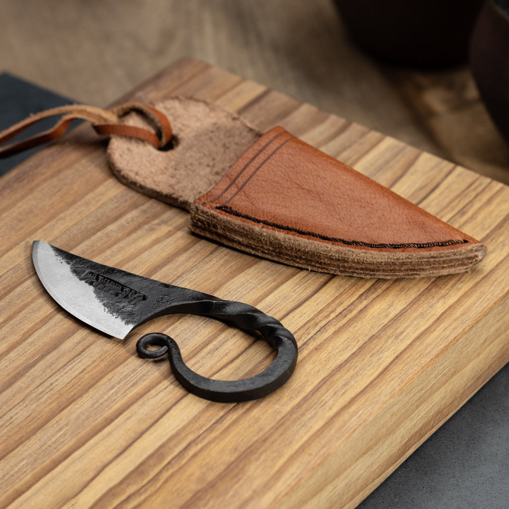 Neck Knife, Hand-forged – Grimfrost