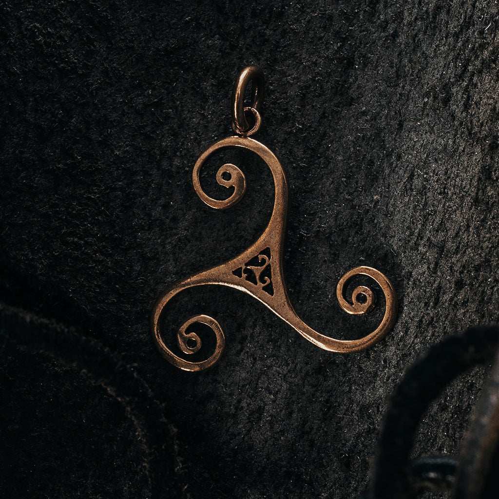 Pendants - Triskele Pendant, Bronze - Grimfrost.com