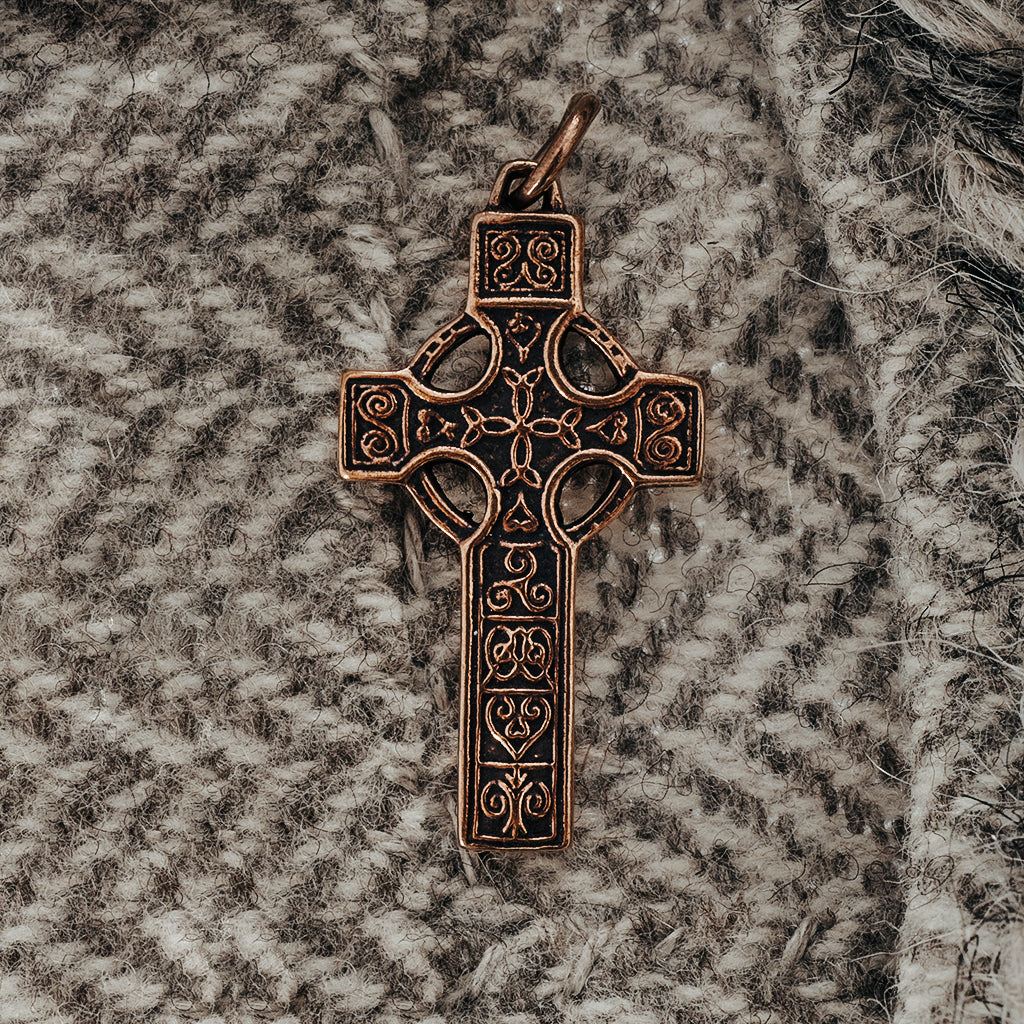 Pendants - Celtic Cross, Bronze - Grimfrost.com