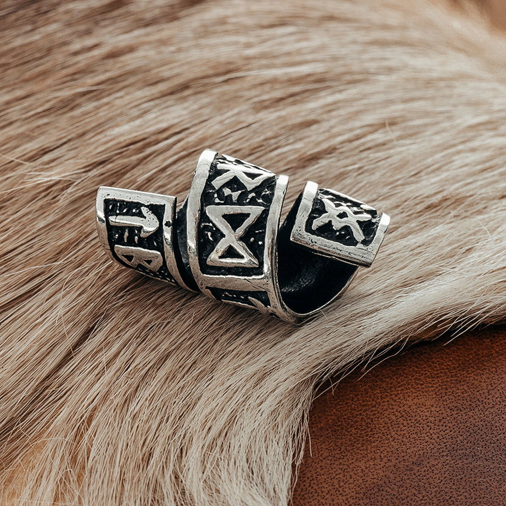 Beard Rings - Large Beard Ring, Silver with Runes - Grimfrost.com
