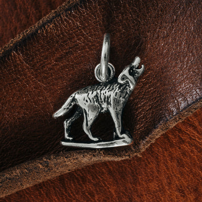 Pendants - Howling Wolf, Silver - Grimfrost.com