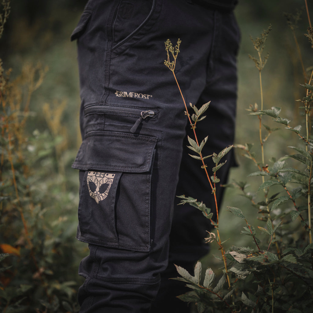 Women's Grimfrost Cargo Pants, Black